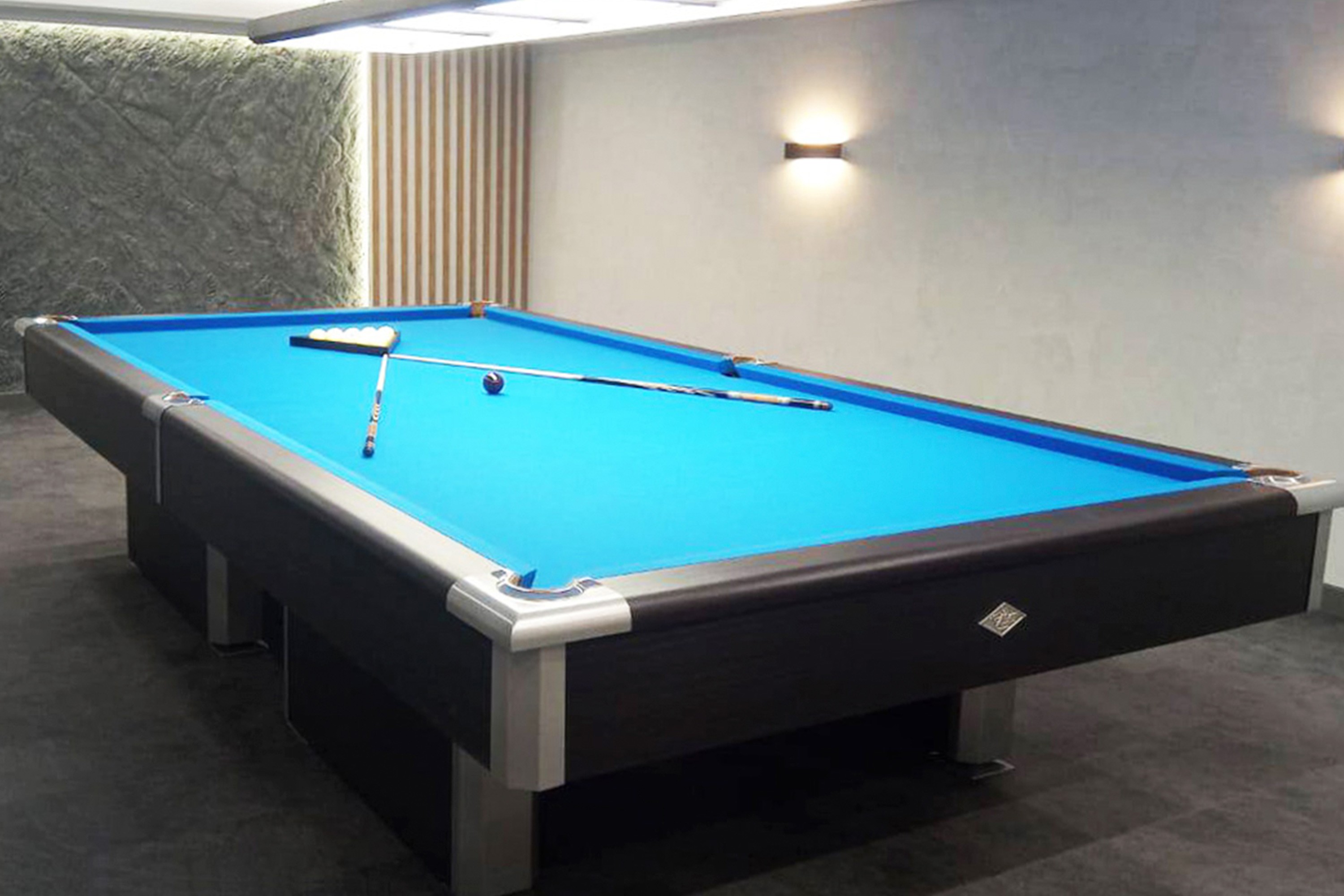 Бильярдный стол High-tech — Эксклюзивная серия