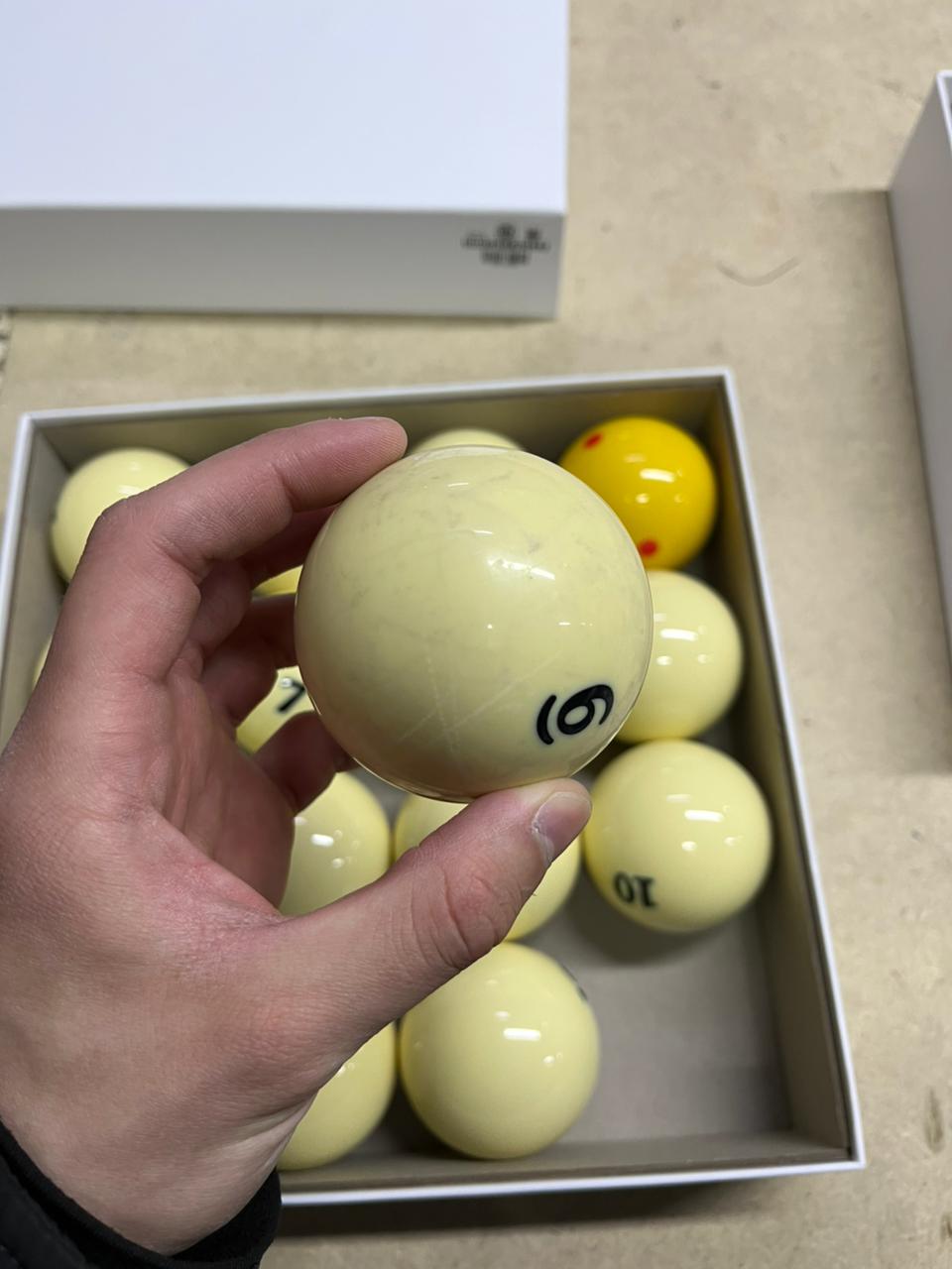 Шары Concept-Balls RP 67 мм Желтый биток с точками УЦЕНКА