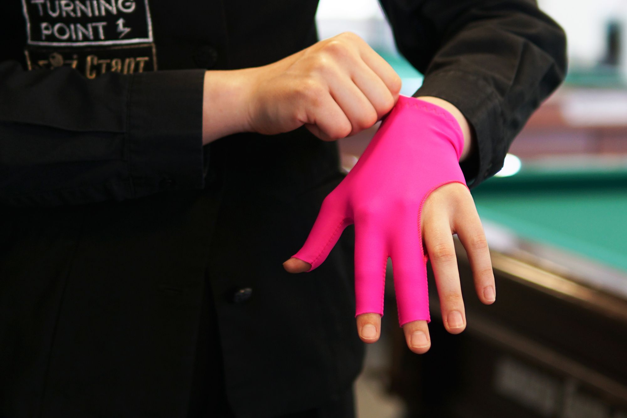 Перчатка-бильярдная Feudor Standard fuchsia S