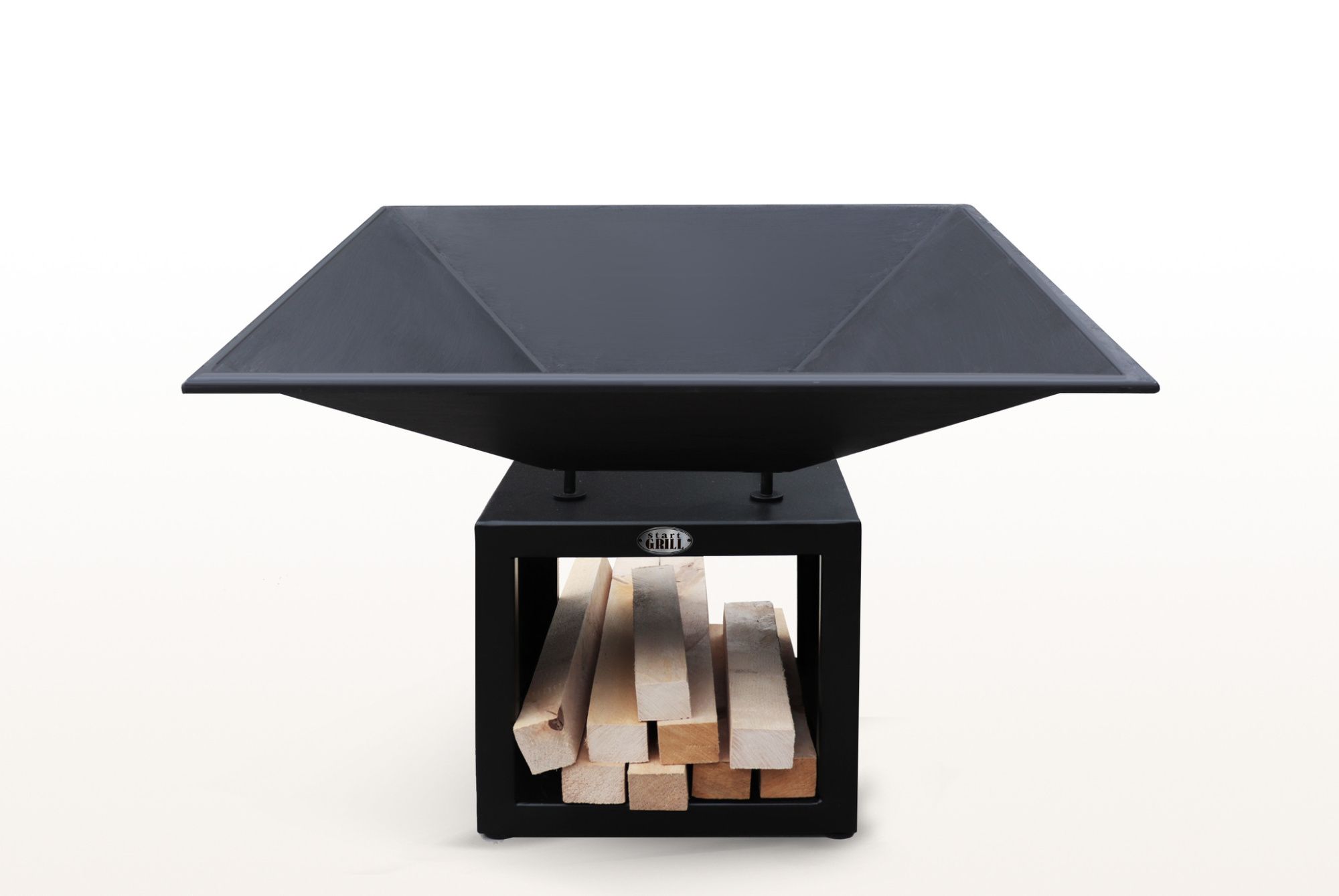 Очаг с вентиляционными отверстиями и решеткой для приготовления (№3)