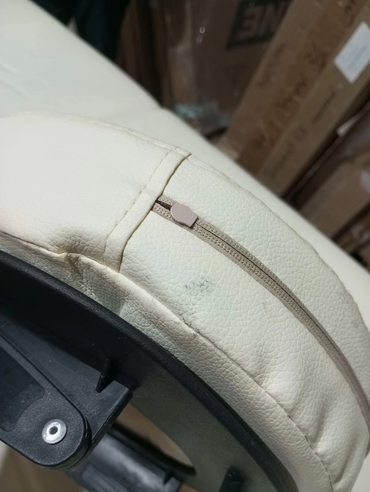 Массажный стол Delux Бежевый УЦЕНКА №113 3