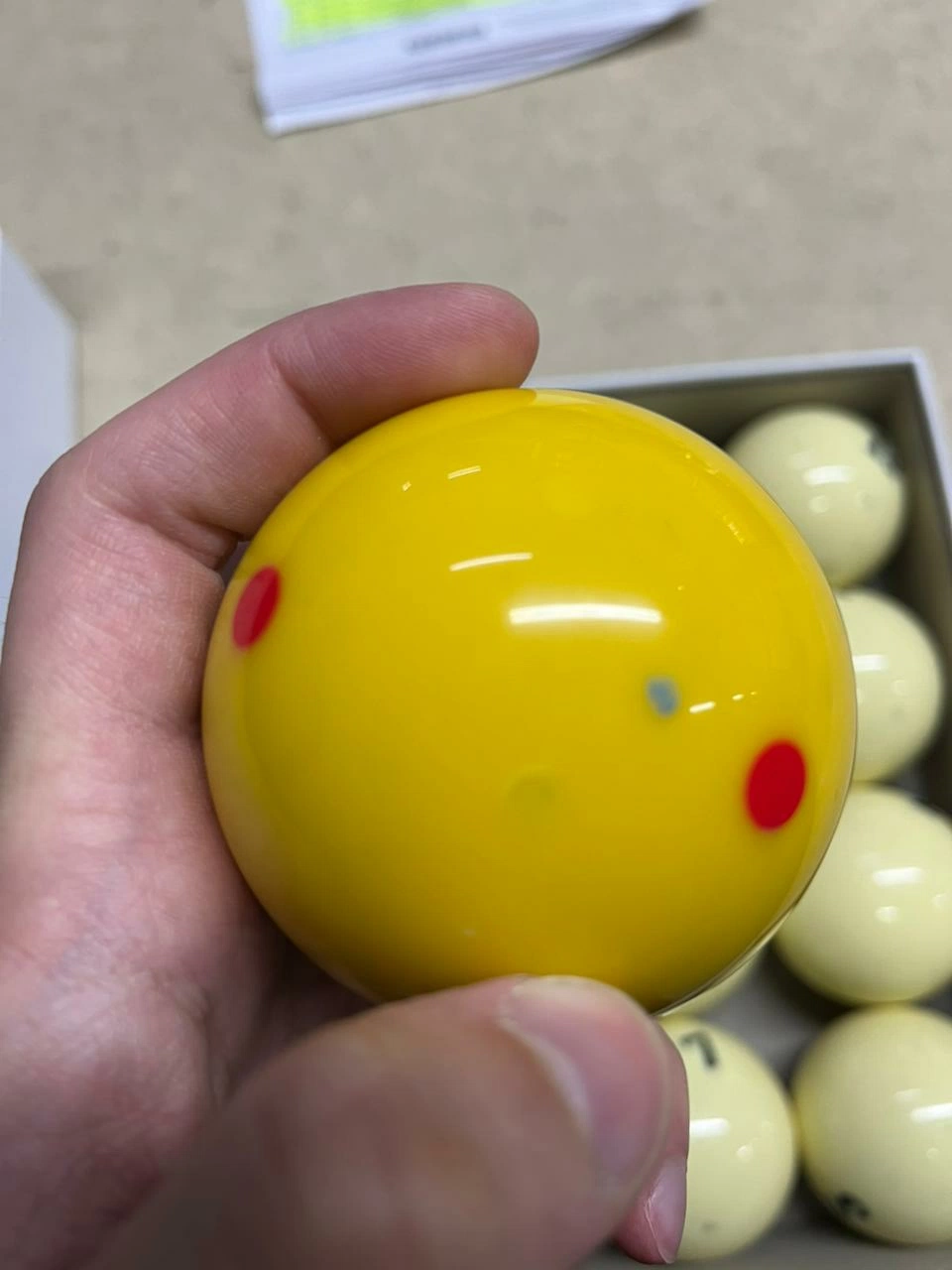 Шары Concept-Balls RP 67 мм Желтый биток с точками УЦЕНКА