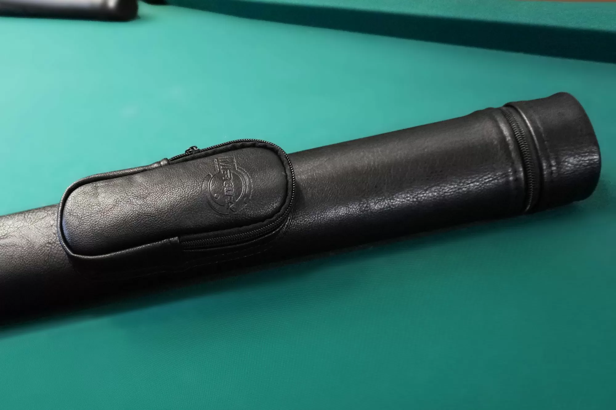 Тубус на 3-х составной кий "Меркури" с карманом 4